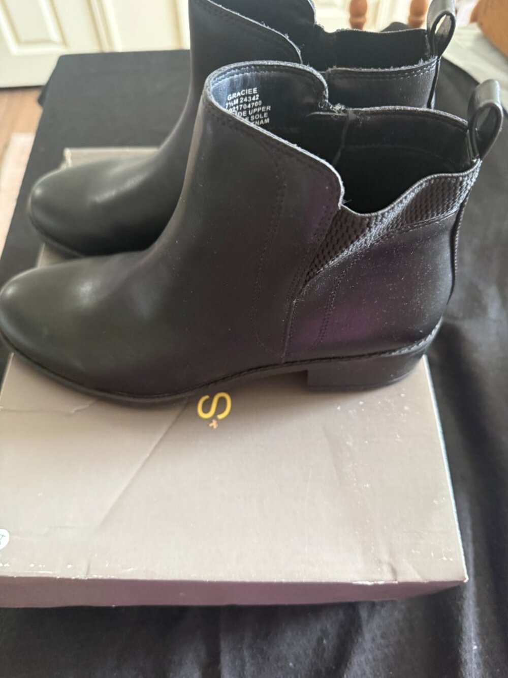 Style & Co. Graciee Black Beauty Pull Tab‎ Pull On Block Heel Ankle Boots 7.5 - Picture 2 of 5